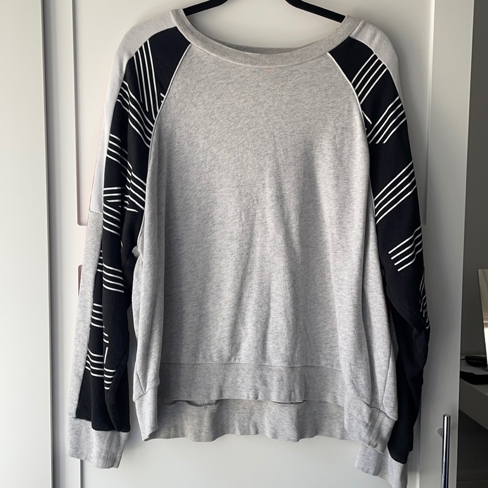 VS PINK Crewneck
